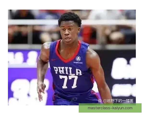 巴洛特利本赛季表现稳健，逐渐展现出比赛中的稳定性与竞争力。